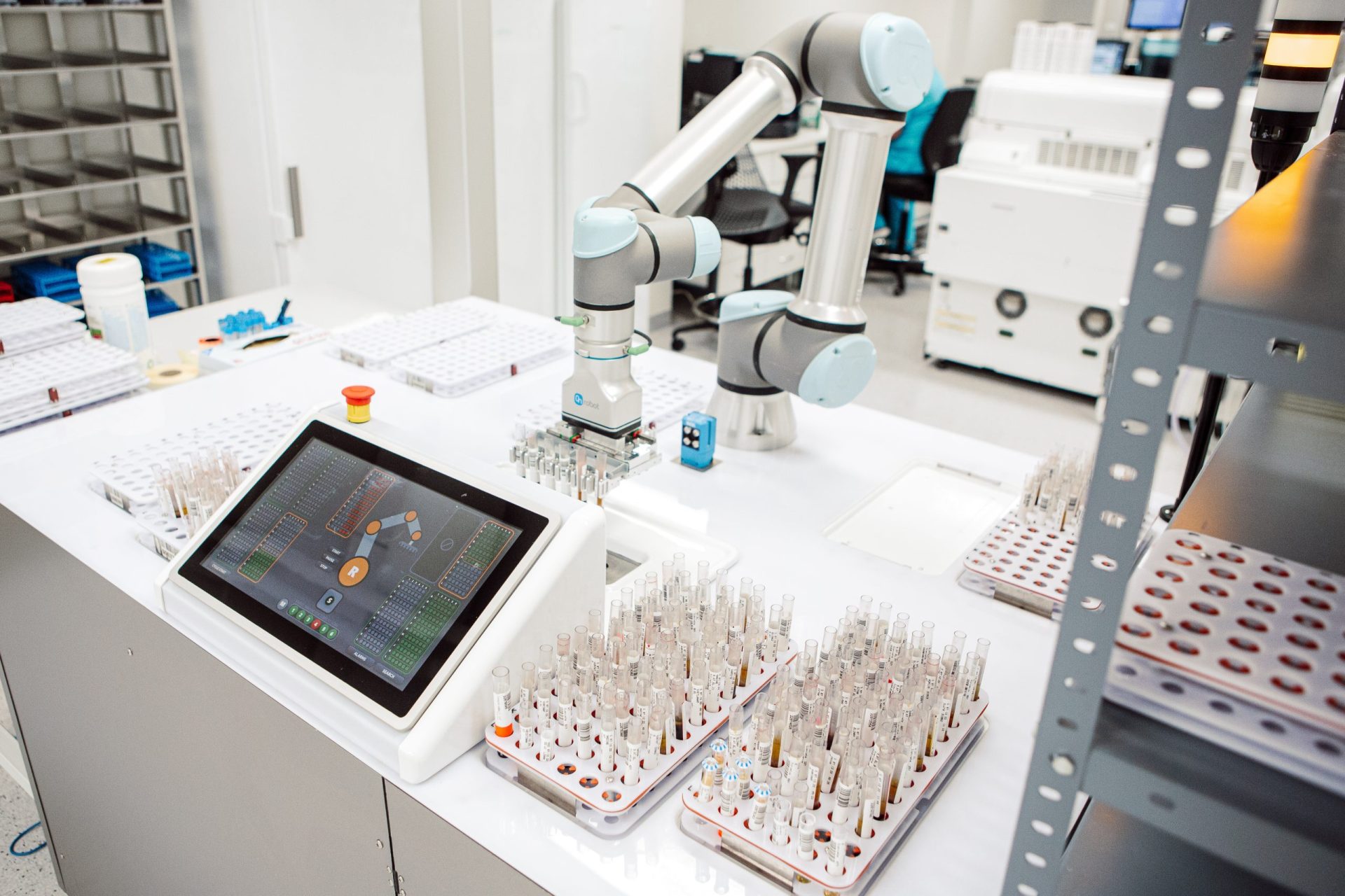 NOVAFlex automation station — UR5e cobot with modular attachments for sample processing